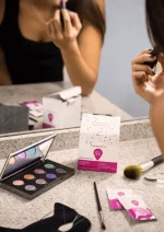 SUMMER’S EVE SIMPLY SENSITIVE CLEANSING CLOTHS 16 UNITÉS – Image 2