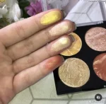 REVOLUTION CHEEK KIT MAK IT COUNT HIGHLITER AND BRONZER KIT – Image 2